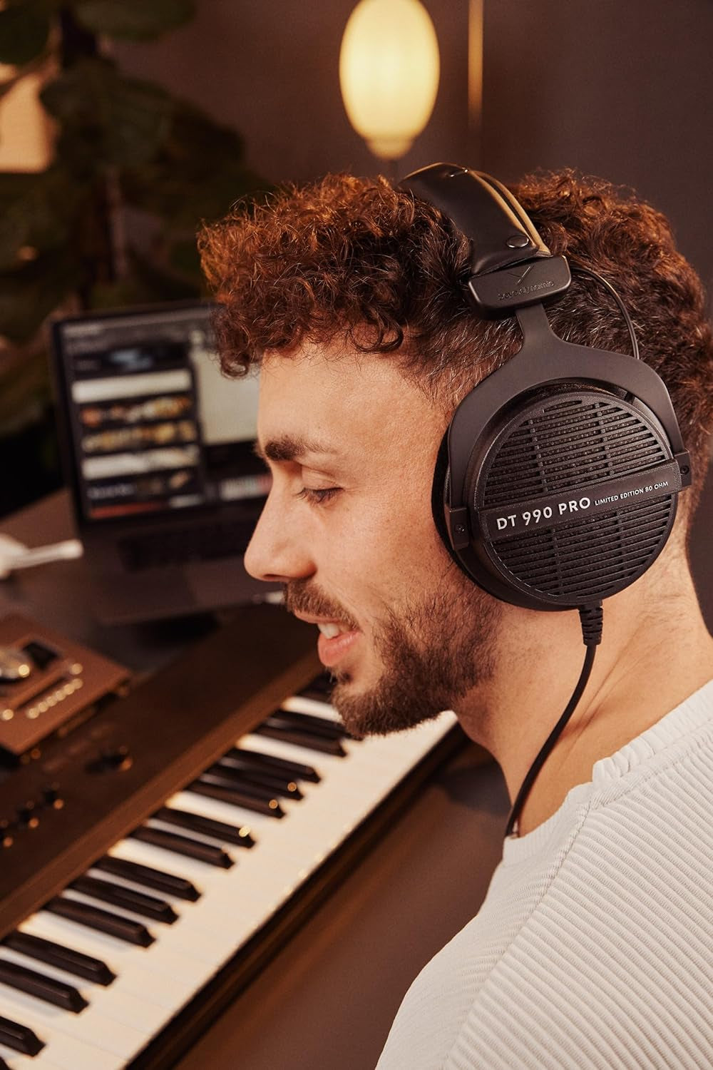 DT 990 PRO 250 Ohm - LIMITED EDITION (Black, Straight Cable)